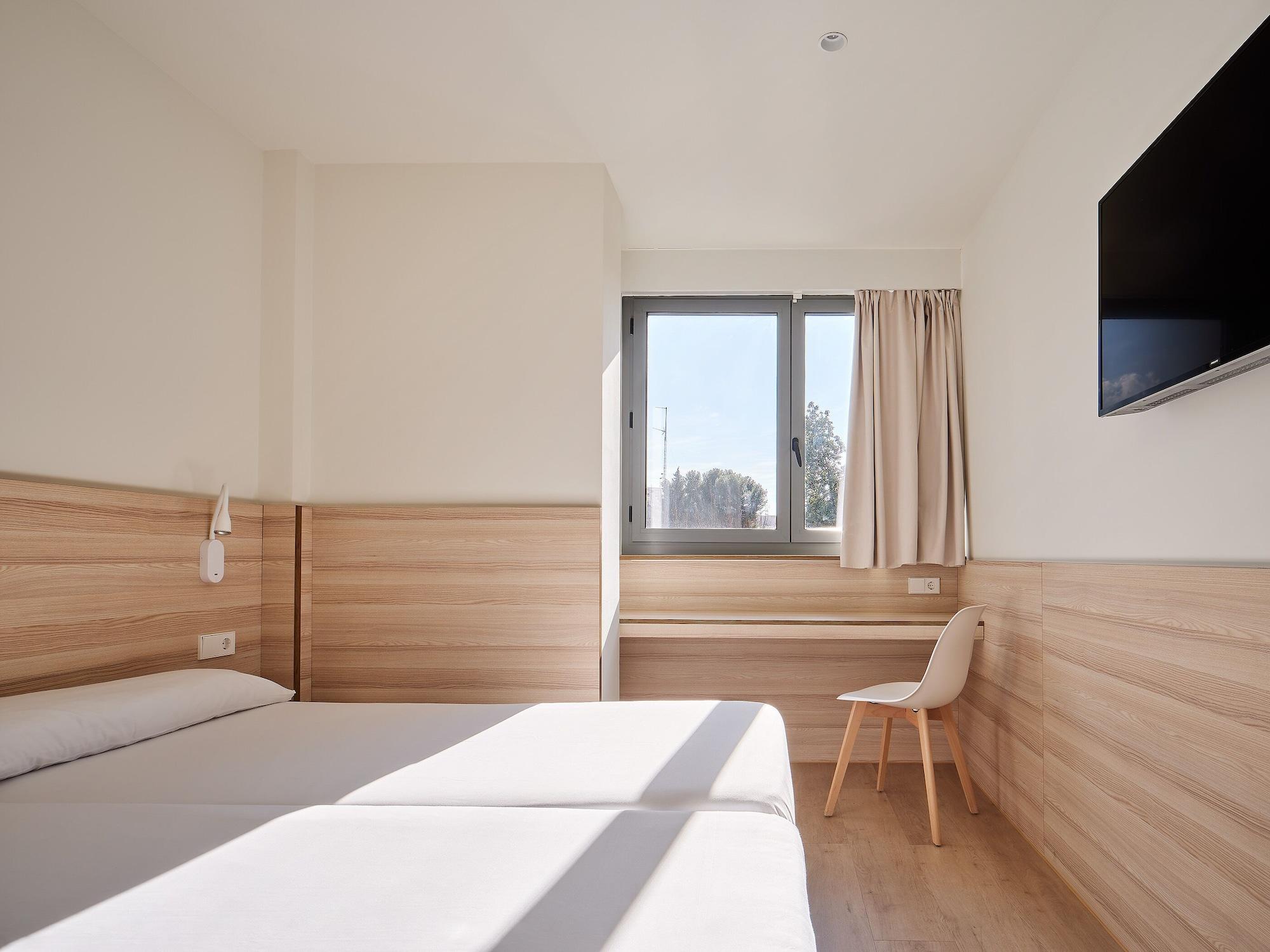 Hostal Lami Есплугес де Лобрегат Екстериор снимка