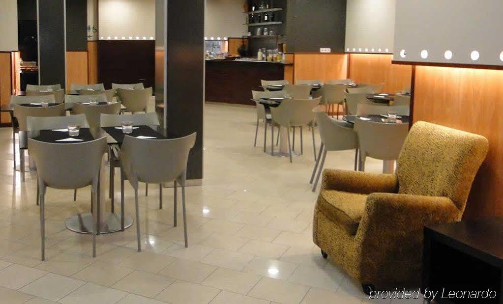 Hostal Lami Есплугес де Лобрегат Екстериор снимка